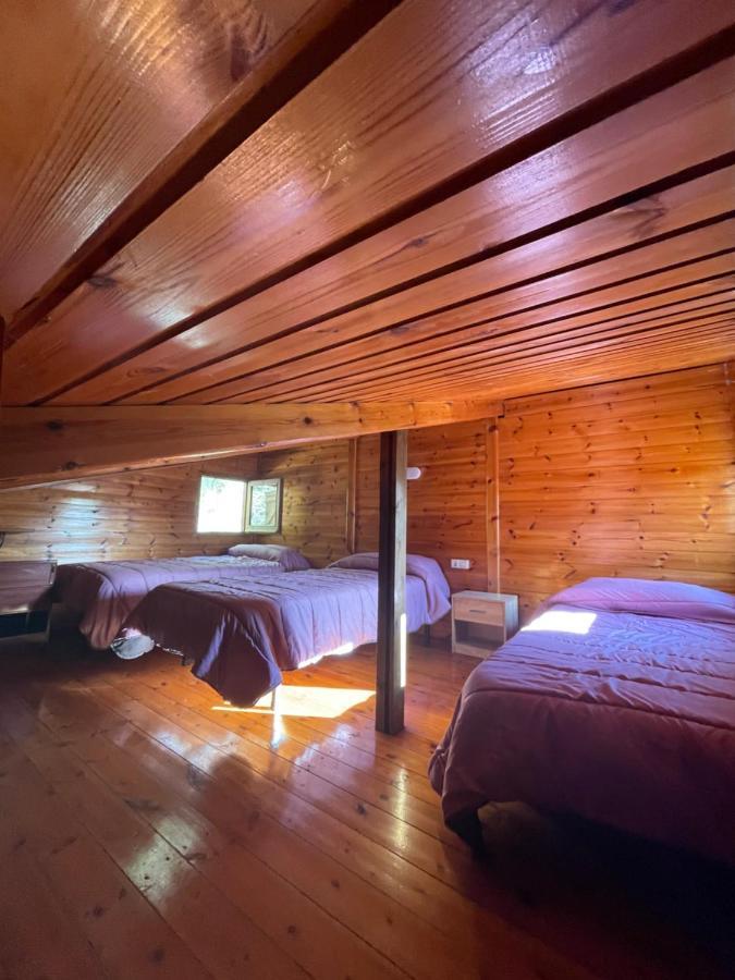 Camping Oliana Esterno foto