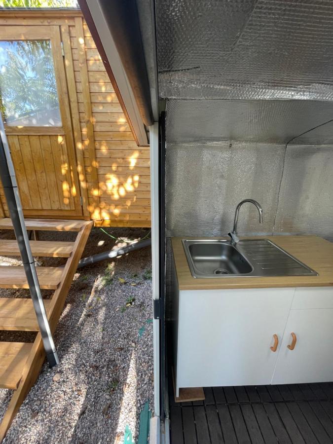Camping Oliana Esterno foto