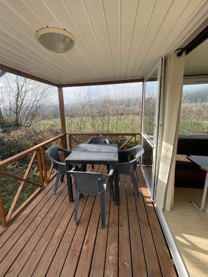 Camping Oliana Esterno foto