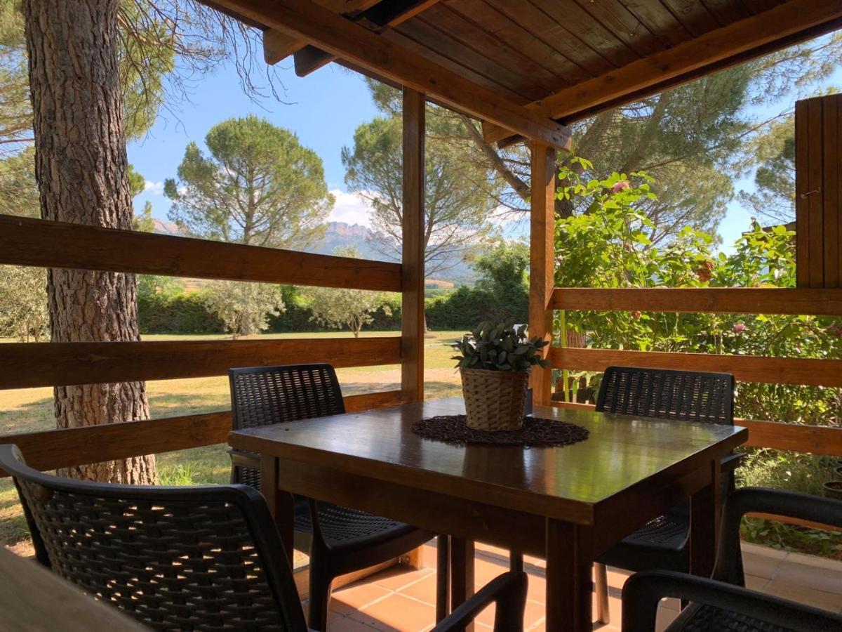 Camping Oliana Esterno foto