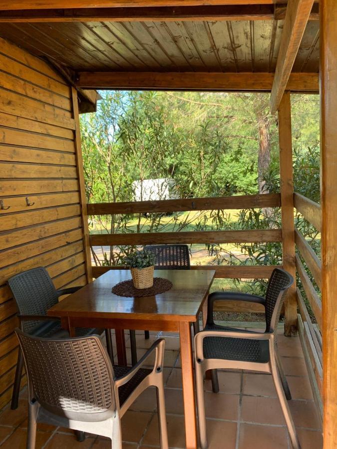 Camping Oliana Esterno foto